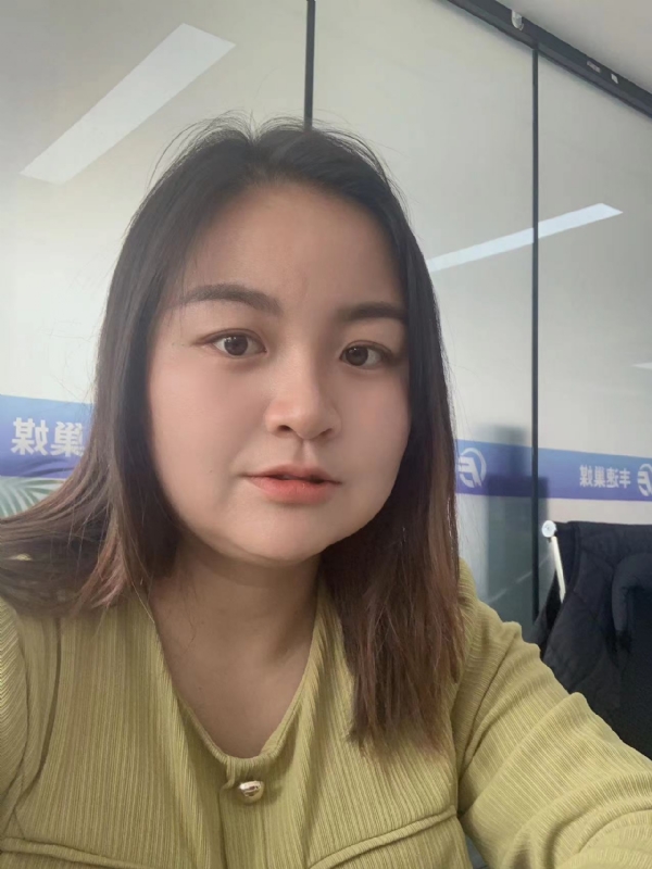 唐秋满的第一张照片--大连相亲服务中心