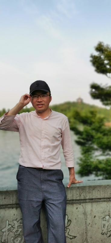 大叔有点忙的第三张照片--大连相亲服务中心