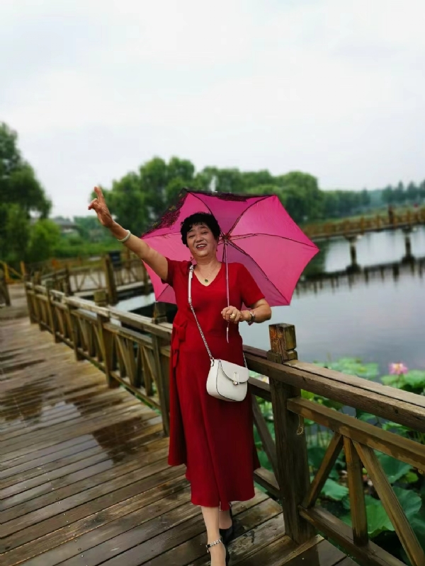 陈姐的第二张照片--大连相亲服务中心