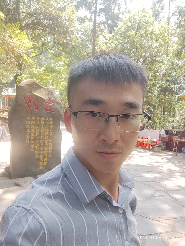 未来可期的第一张照片--大连相亲服务中心