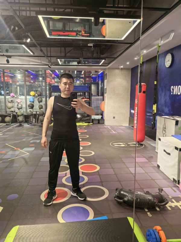 哈哈哈哈哈的第一张照片--大连相亲服务中心