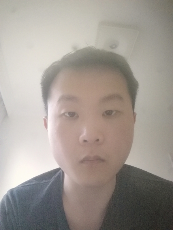 下个瞬间的你的第一张照片--大连相亲服务中心