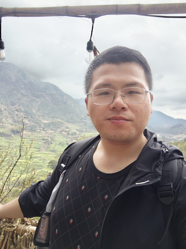 青山的第三张照片--大连相亲服务中心