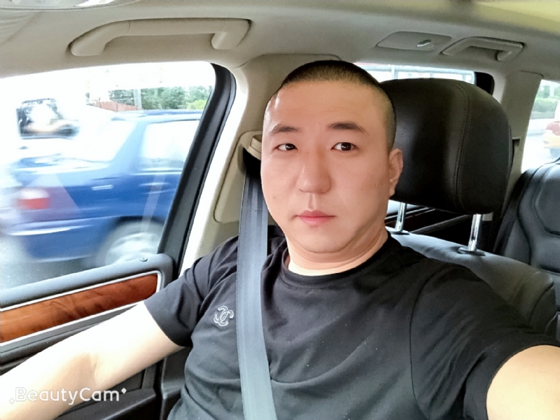 路人甲的第一张照片--大连相亲服务中心