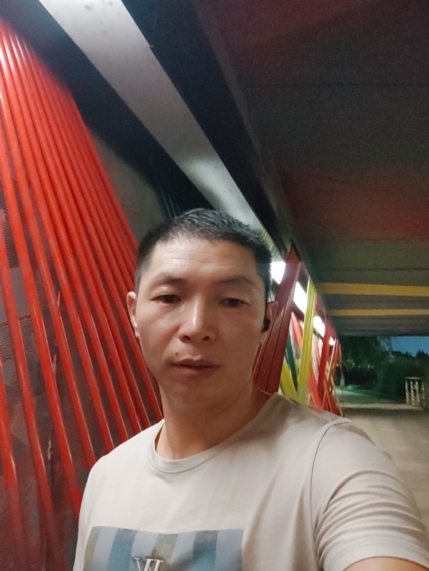 夜猫的第一张照片--大连相亲服务中心