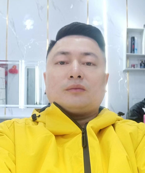 曾哥的第一张照片--大连相亲服务中心