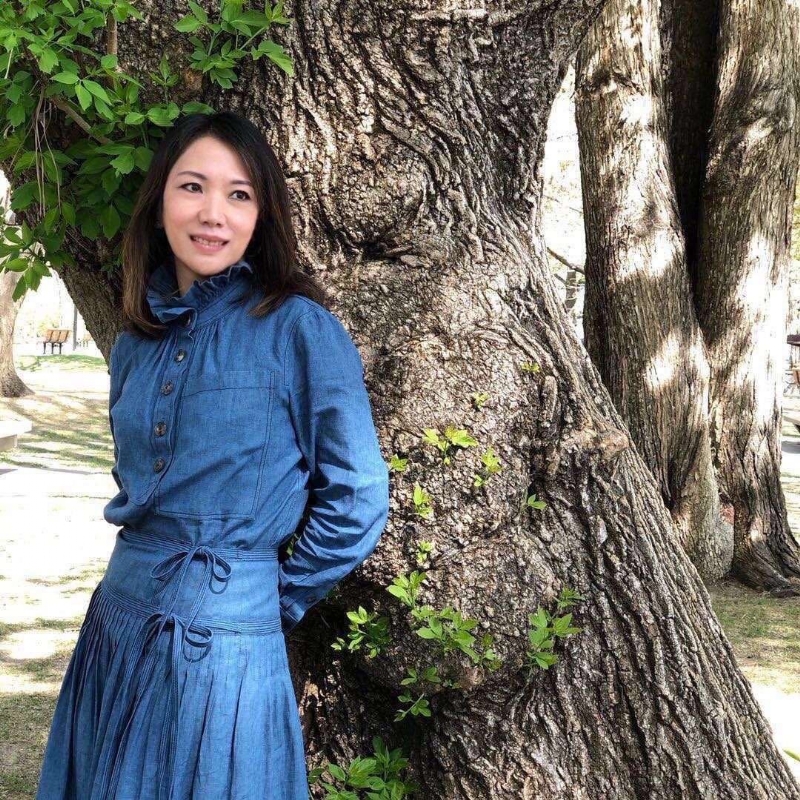 李芷瑩的第一张照片--大连相亲服务中心