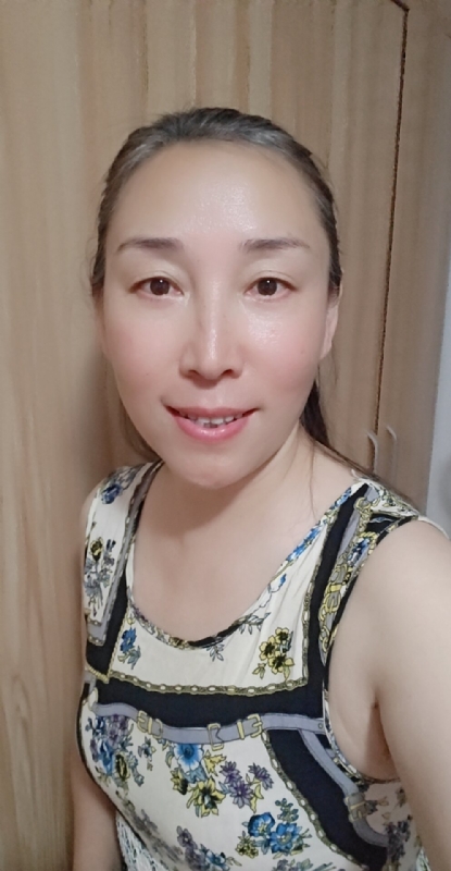 晓琴的第二张照片--大连相亲服务中心