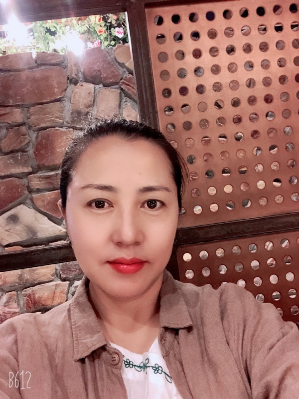 雲雲的第一张照片--大连相亲服务中心