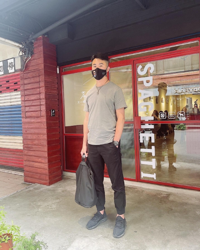 酒商安迪的第一张照片--大连相亲服务中心