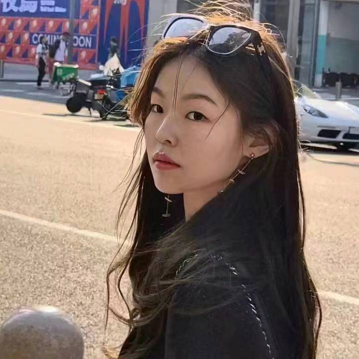 依依姐的第一张照片--大连相亲服务中心