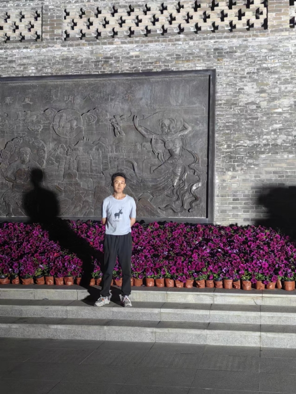 威风凛凛的第一张照片--大连相亲服务中心