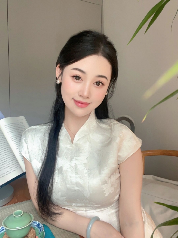 小慧的第一张照片--大连相亲服务中心