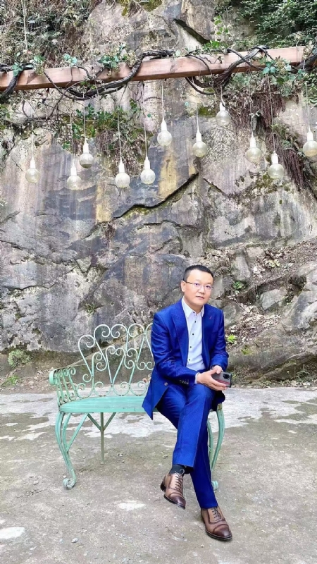 dikson的第一张照片--大连相亲服务中心