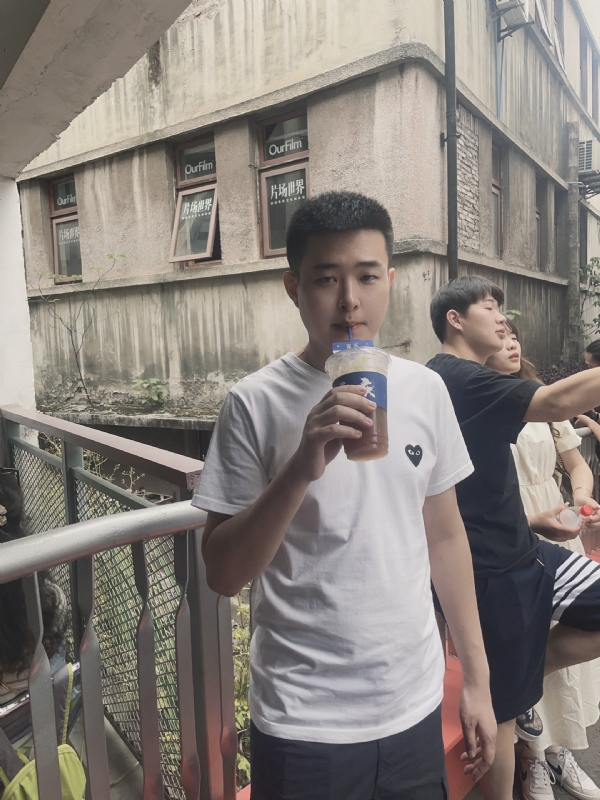 尚龙的第二张照片--大连相亲服务中心