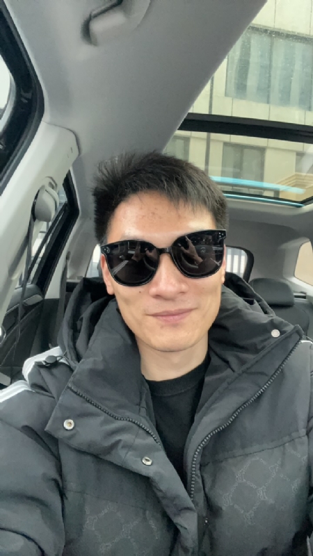 男孩的第一张照片--大连相亲服务中心