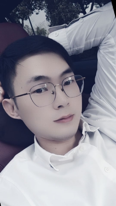 哈哈的第一张照片--大连相亲服务中心