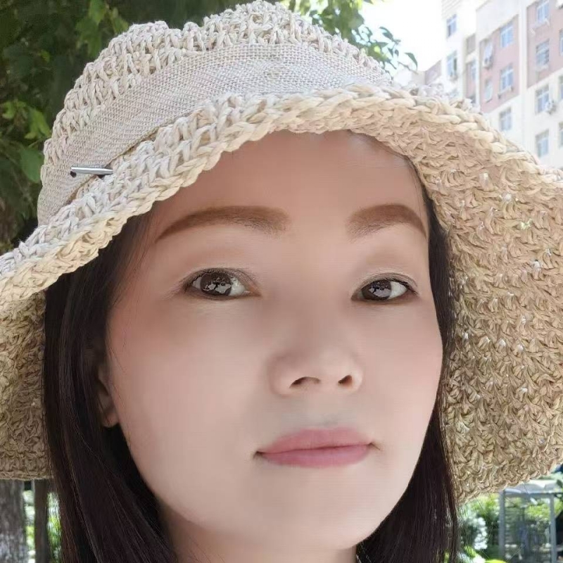 蓝妮的第二张照片--大连相亲服务中心