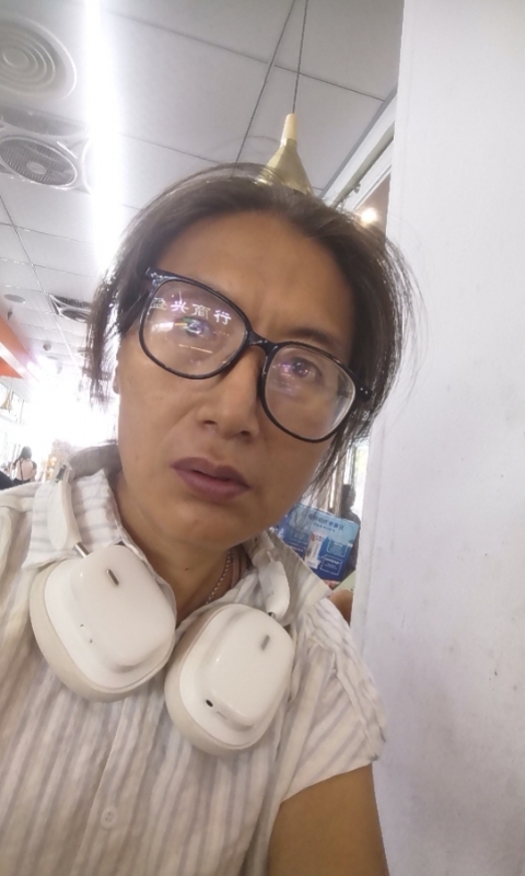 冬天的蔷薇的第三张照片--大连相亲服务中心