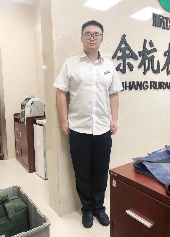 君临天下的第二张照片--大连相亲服务中心