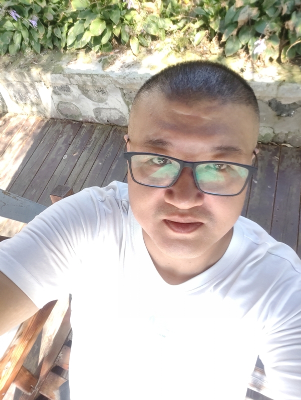 羊十八的第一张照片--大连相亲服务中心