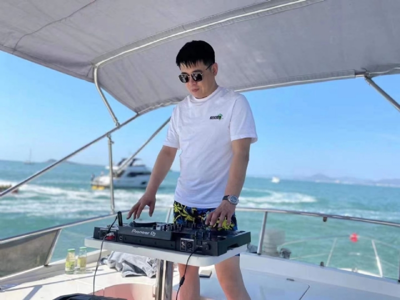 魔盒的第一张照片--大连相亲服务中心