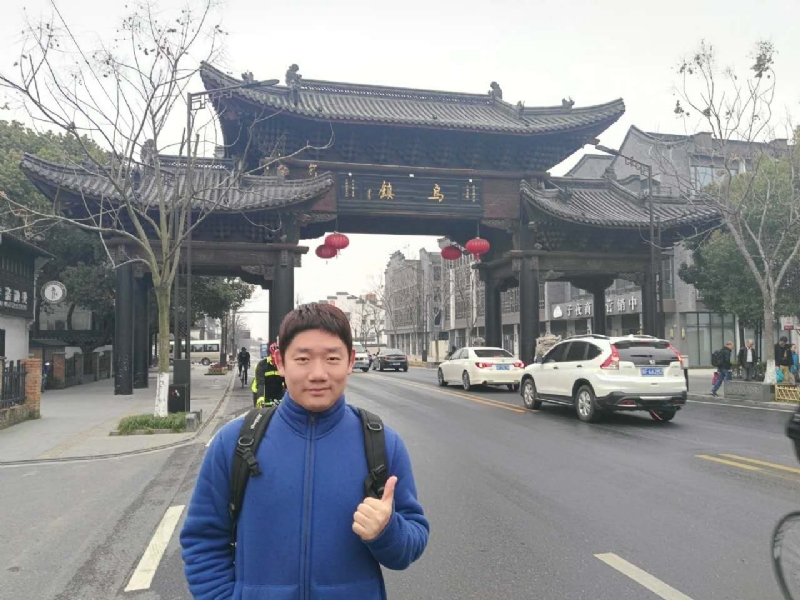 秋风秋雨的第一张照片--大连相亲服务中心