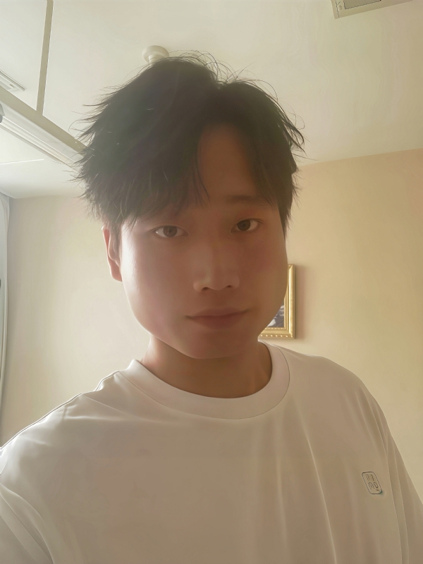 阿彤的第一张照片--大连相亲服务中心