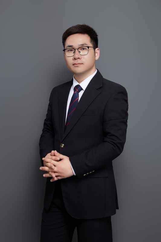 认真的第二张照片--大连相亲服务中心