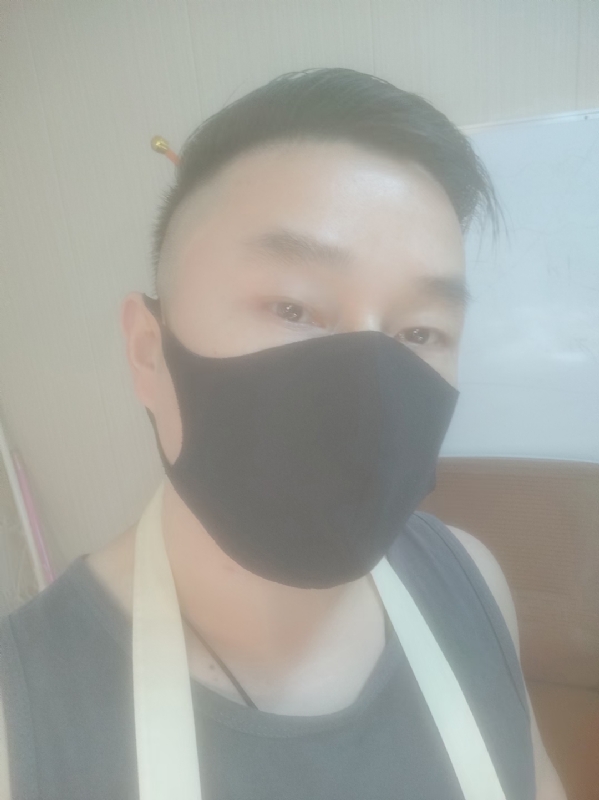 Poluk秦的第二张照片--大连相亲服务中心