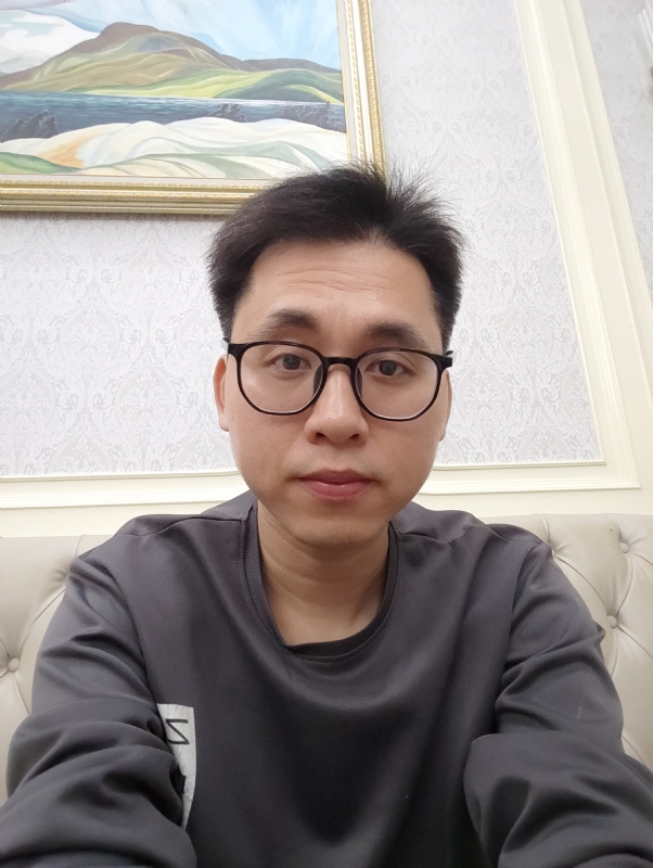 共享夕阳的第一张照片--大连相亲服务中心