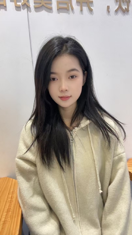 草莓奶昔的第一张照片--大连相亲服务中心