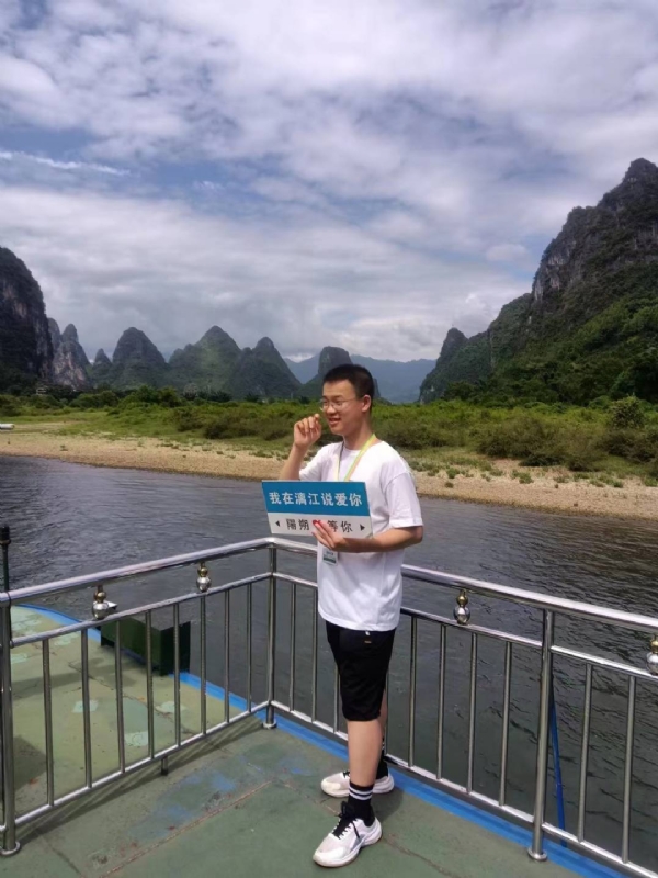 决胜时刻的第三张照片--大连相亲服务中心