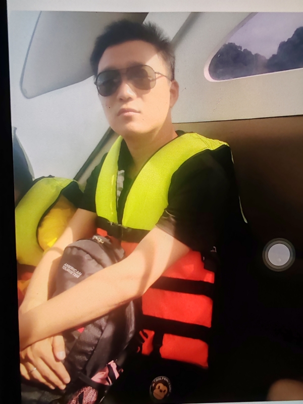 座看烟霞散的第一张照片--大连相亲服务中心