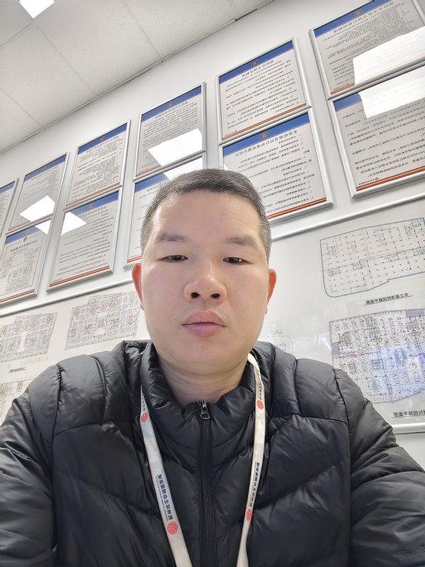 骑着蜗牛看世界的第一张照片--大连相亲服务中心