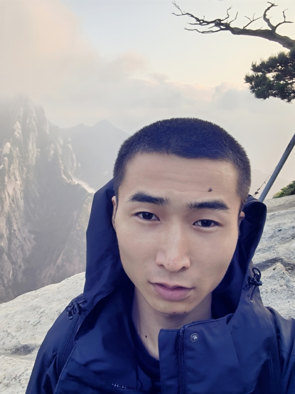 汪先生的第一张照片--大连相亲服务中心