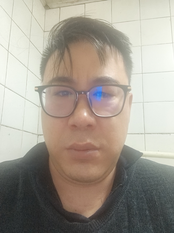 迷失自我的第一张照片--大连相亲服务中心