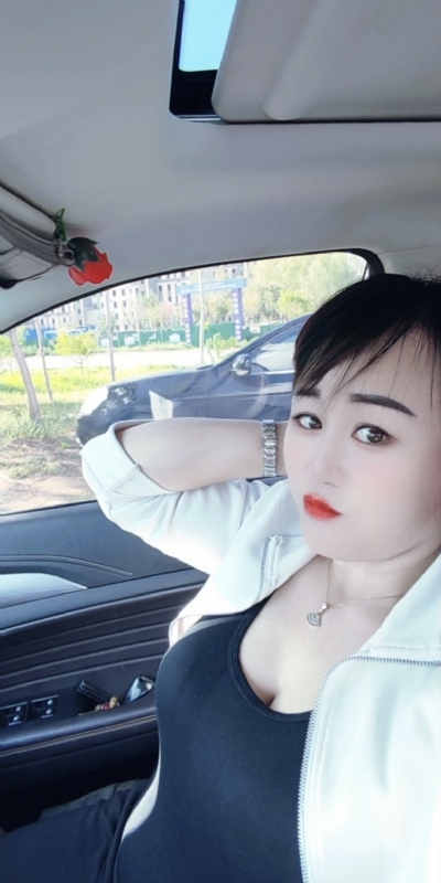 王芳燕的第四张照片--大连相亲服务中心