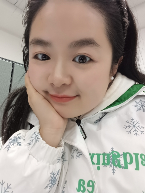 玥玥的第一张照片--大连相亲服务中心