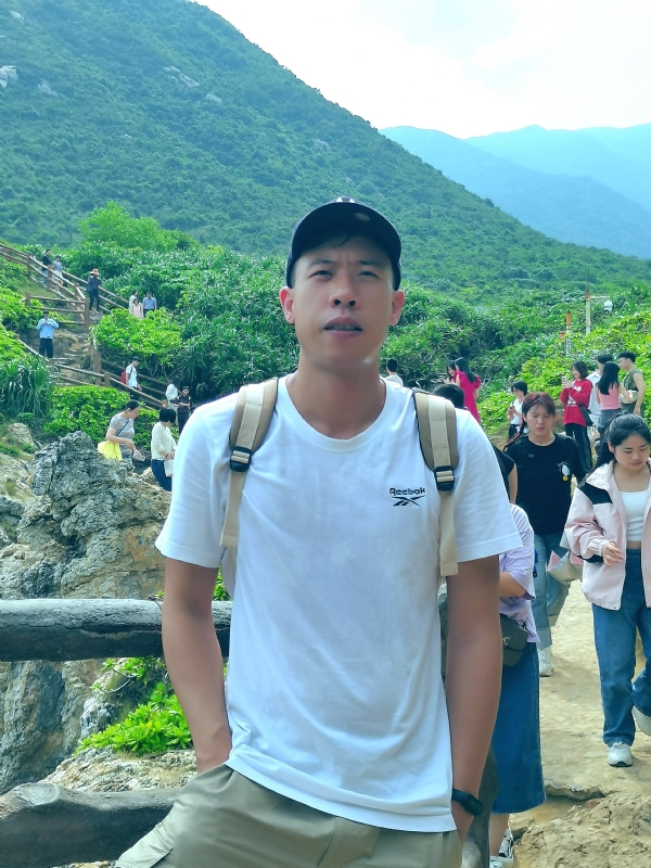 吴生的第二张照片--大连相亲服务中心