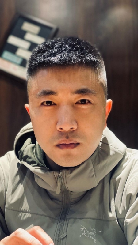 山中何缘的第一张照片--大连相亲服务中心