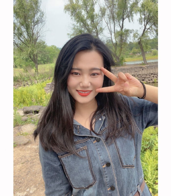 月亮的第一张照片--大连相亲服务中心