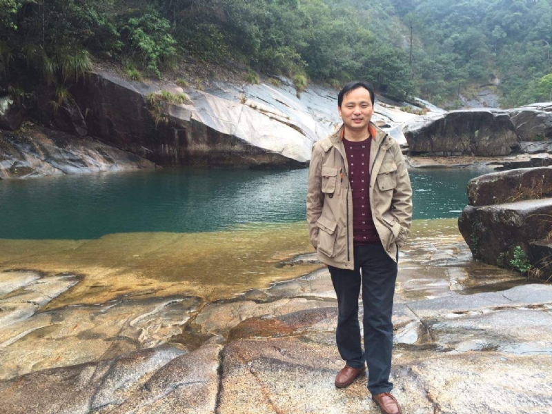 龙行天下的第一张照片--大连相亲服务中心