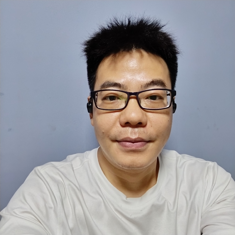 八月的星光的第一张照片--大连相亲服务中心