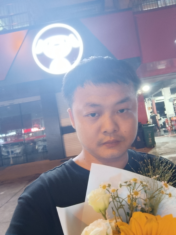 小陈的第一张照片--大连相亲服务中心