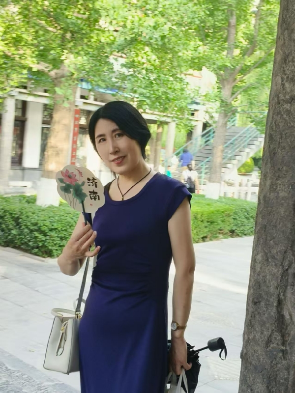 幸运满格的第一张照片--大连相亲服务中心