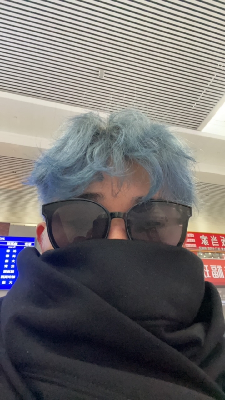 平行线的第一张照片--大连相亲服务中心