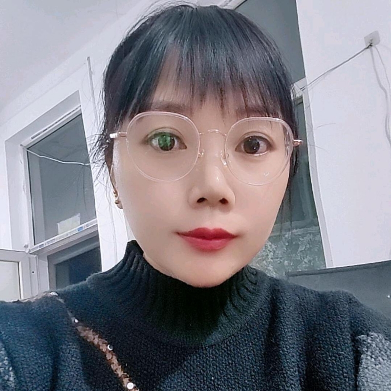 贺茂芳的第一张照片--大连相亲服务中心