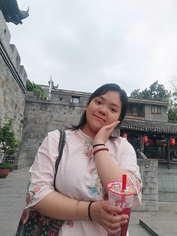 敏兮小沫的第二张照片--大连相亲服务中心