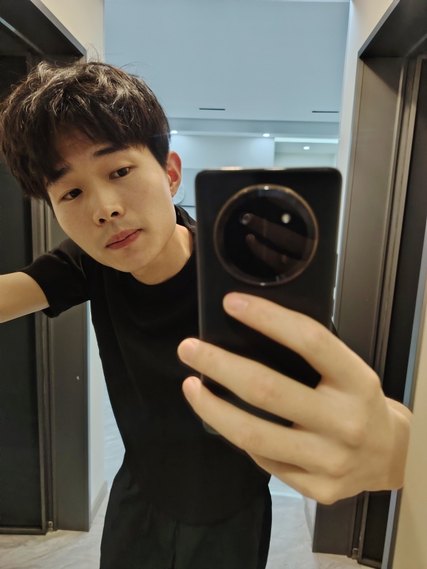 杨苏帝的第一张照片--大连相亲服务中心